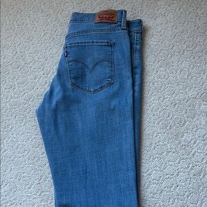 Women's Levi’s Jeans